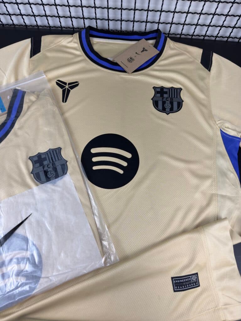 Camisa Barcelona Bege