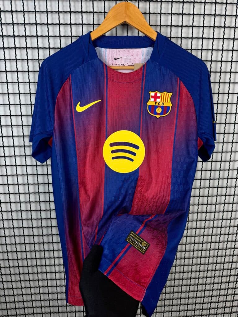 Camisa Barcelona Listrada (Versão Jogador)