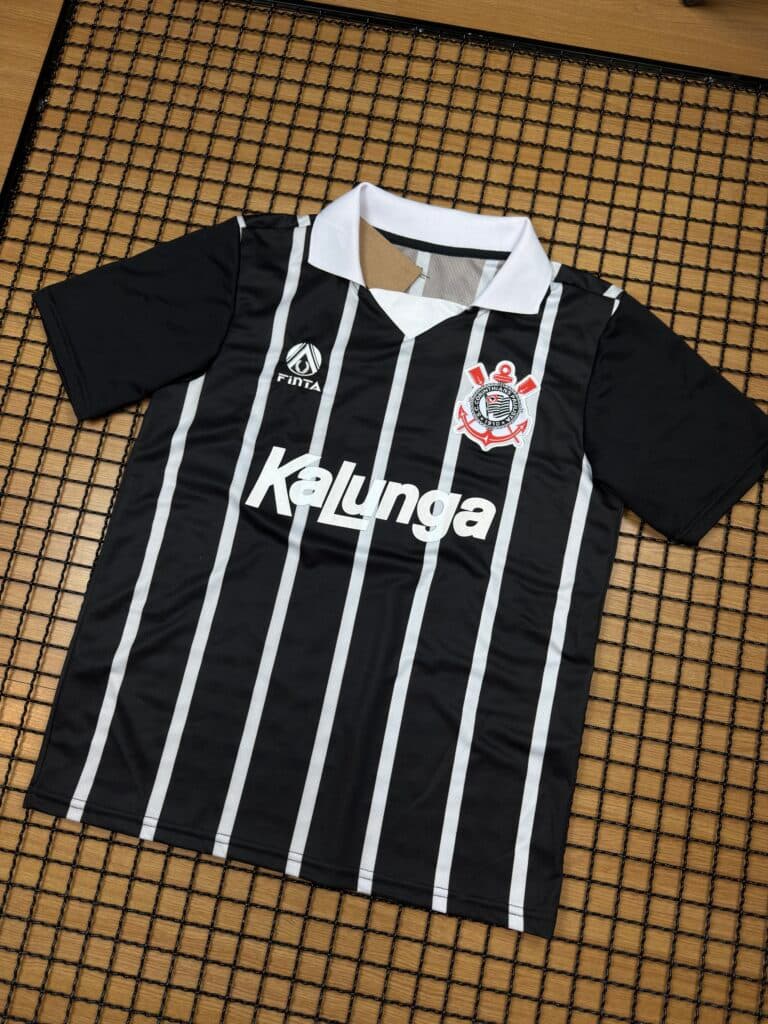 Camisa Corinthians Polo Preta Listrada Retrô Kalunga · Nacional Premium
