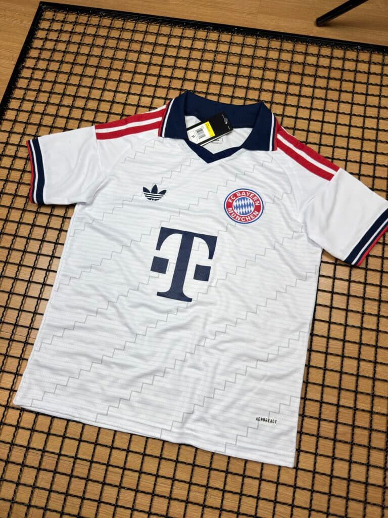 Camisa Bayern de Munique Polo Branca · Nacional Premium