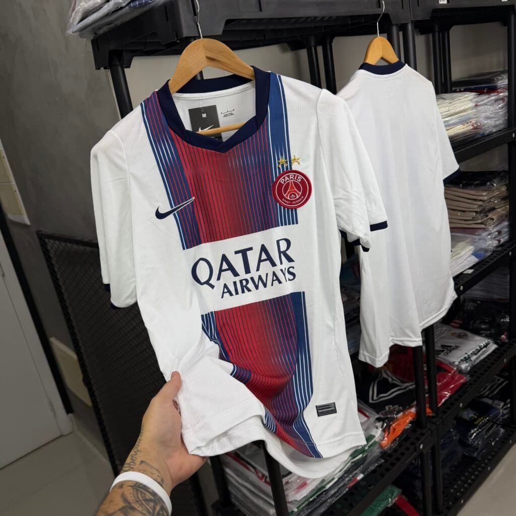 Camisa PSG Branca c/ Vermelho e Azul 26/27 · Nacional Premium